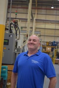 tour-guide-Ian-Knott-issue-23