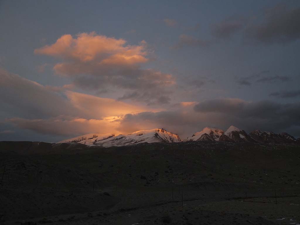 ABR37-karakoram-highway-3-(1)