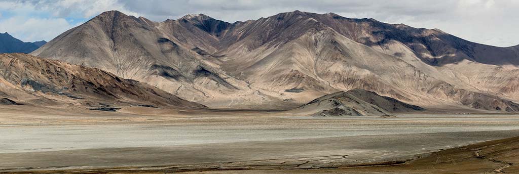 ABR37-karakoram-highway-3