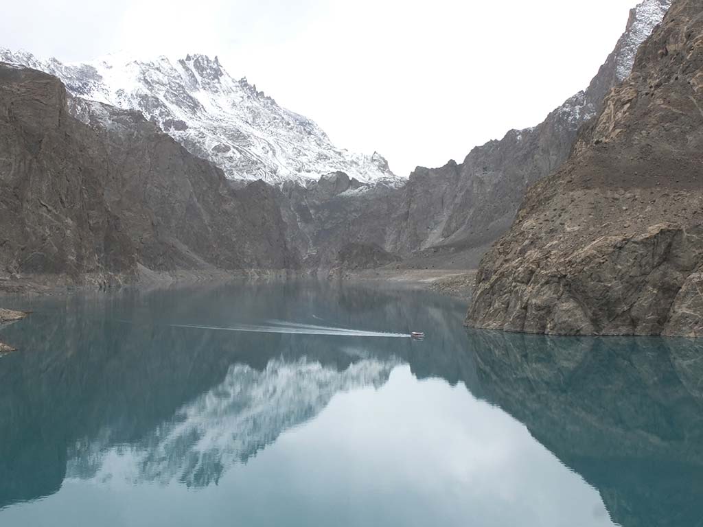 ABR37-karakoram-highway-9a