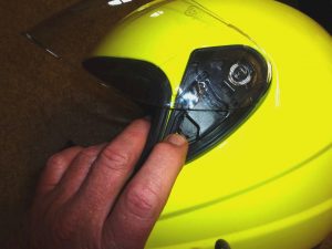 Quick-release visor catch