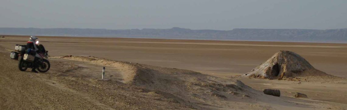 Tunisia-home-sand-desert