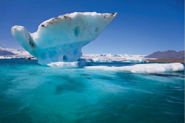 ABR3-iceland-iceburg-lagoon