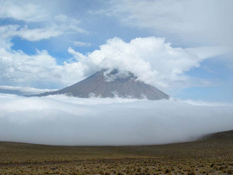 ABR5-peru-volcano