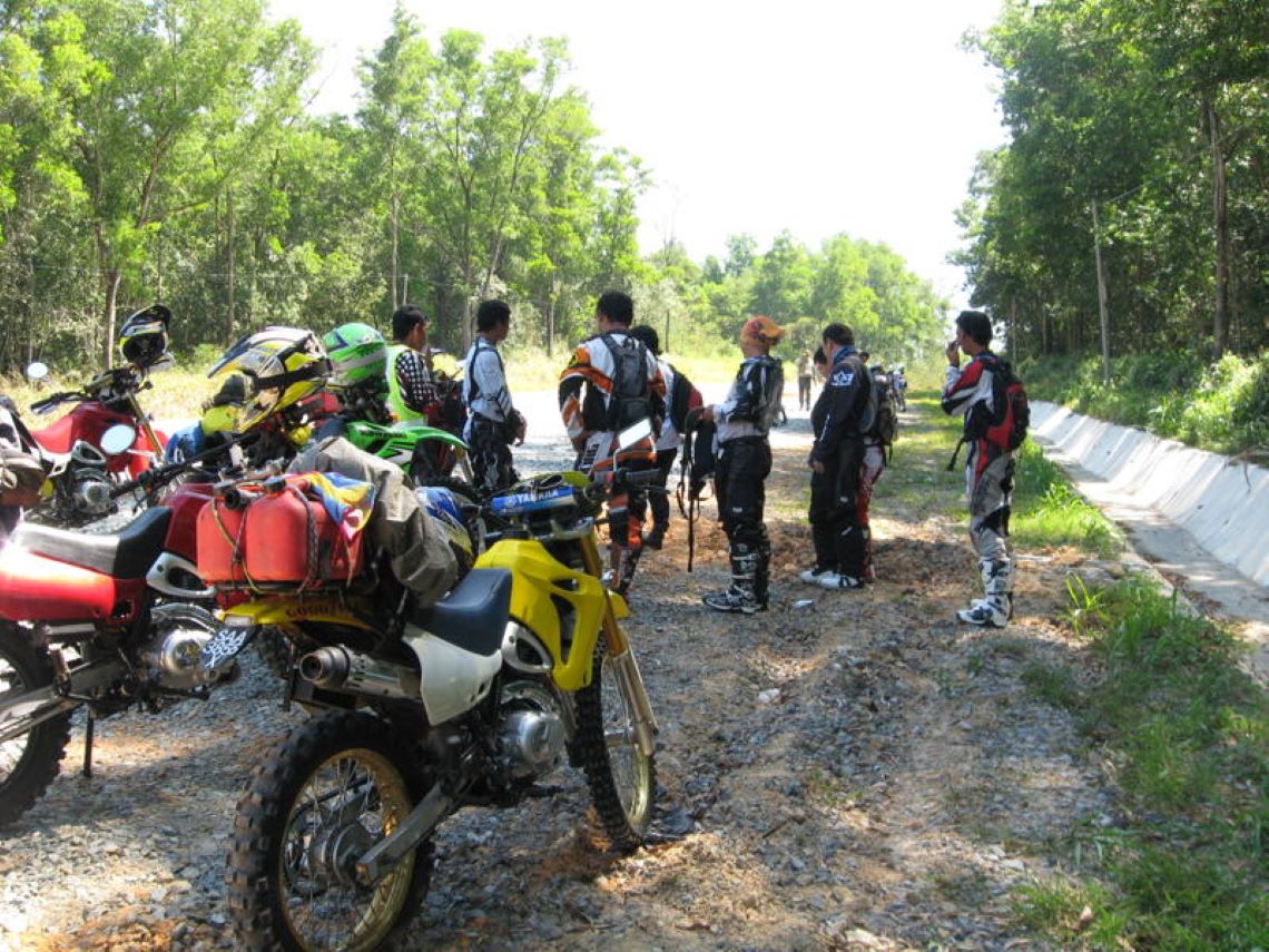 Borneo-bikes-team
