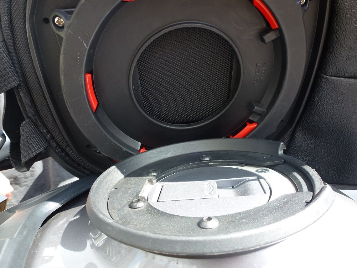 Givi tank ring and lock