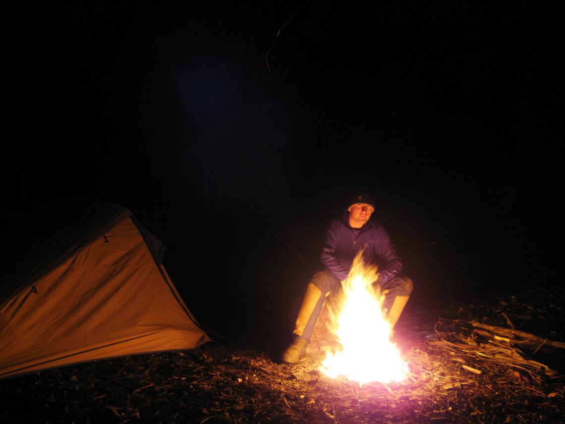 Tasmania-campfire