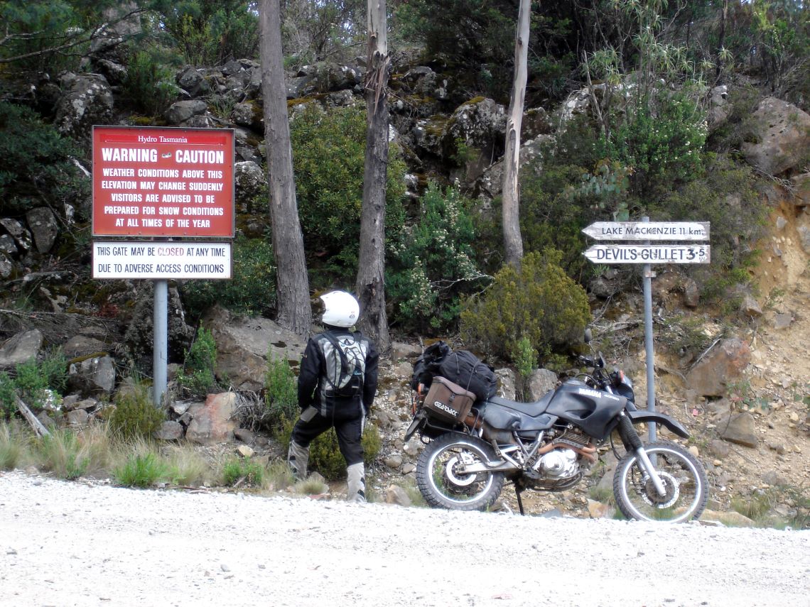 Tasmania-road-to-Devils-Gullet