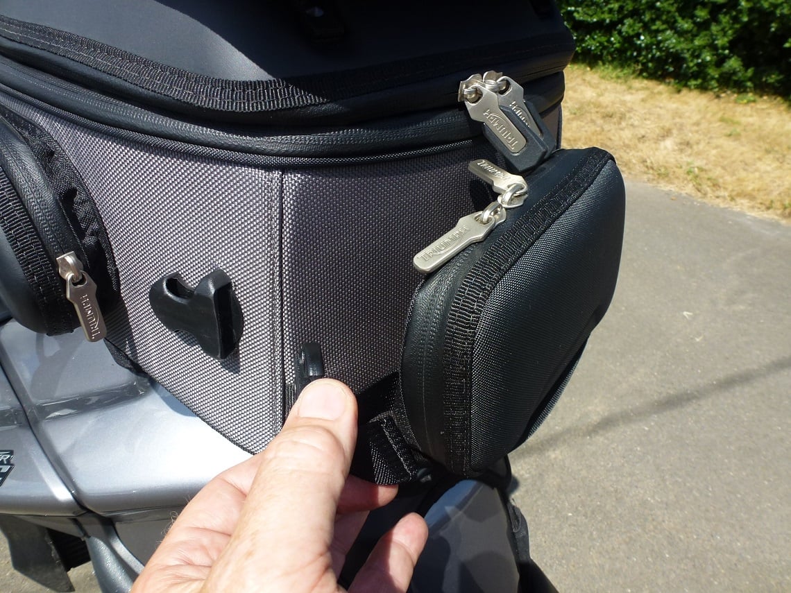 Triumph detachable front pouch
