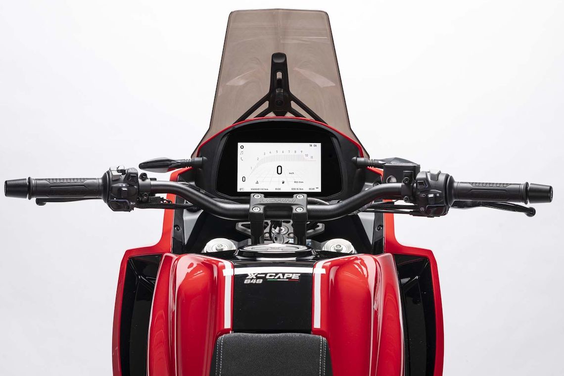 X-Cape 650 TFT
