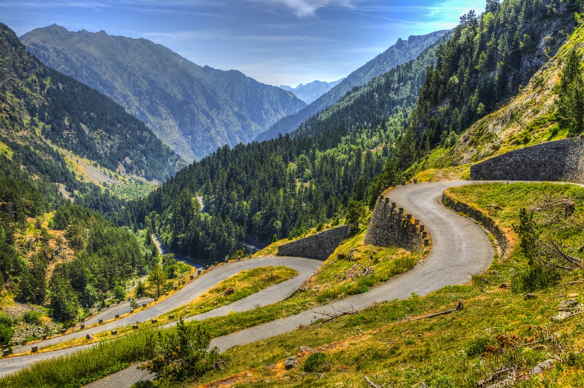 PyreneesFeature