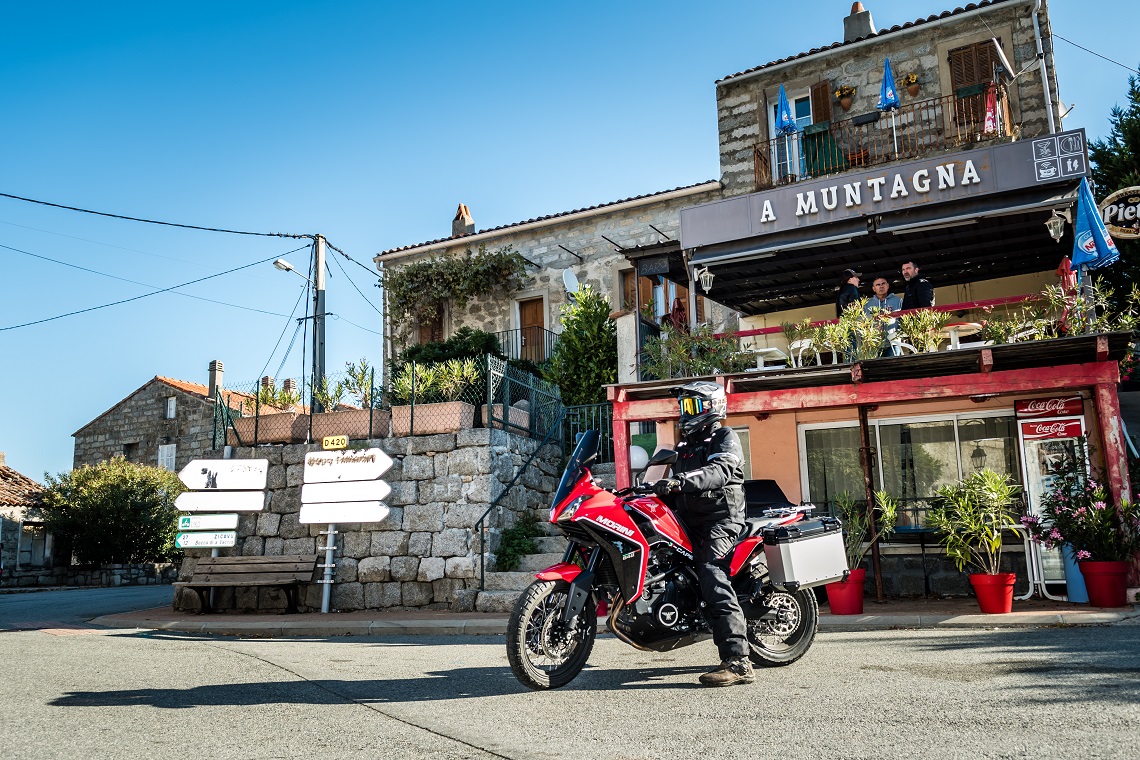 X-Cape 650