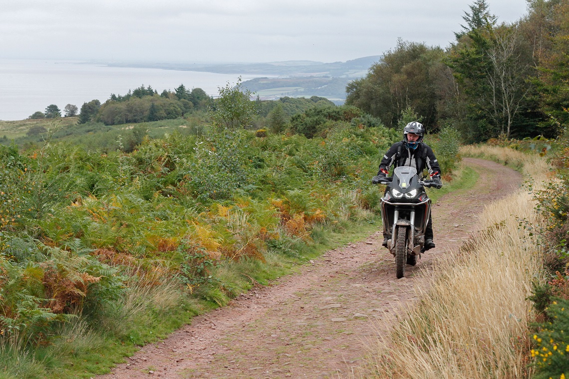 Honda-Adv-Centre-72