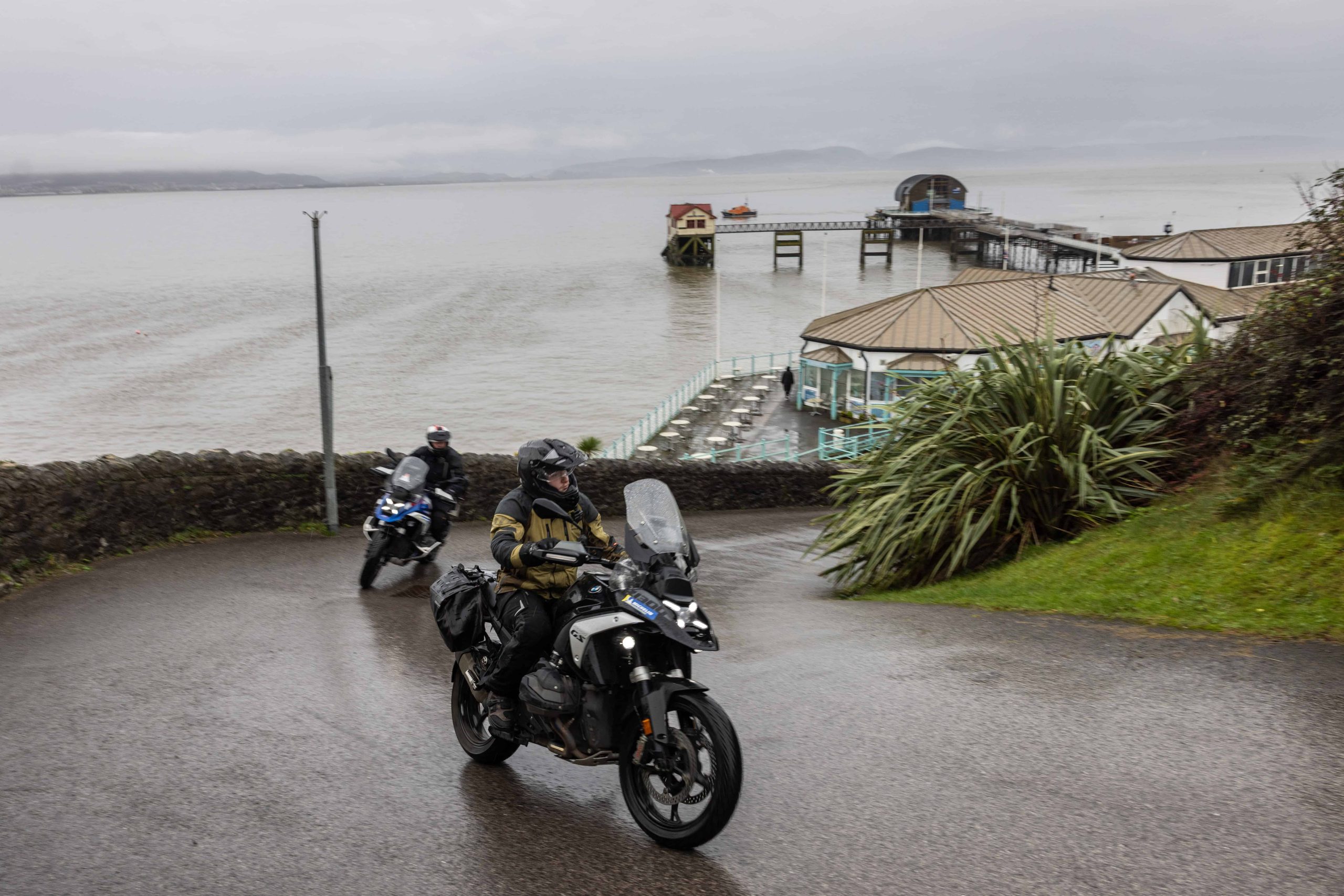 www.adventurebikerider.com