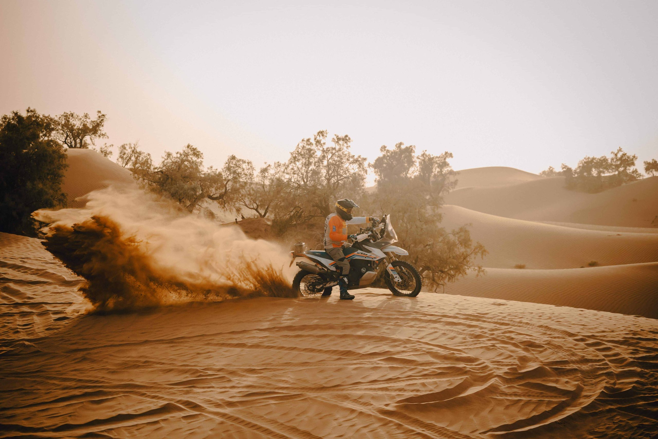 rider waering NEXX X.RALLY X-PRO CARBON outdoor