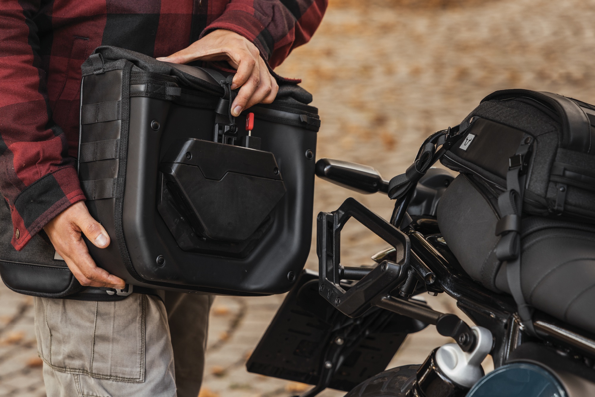 SW-MOTECH V-LOC SIDE BAG SYSTEM